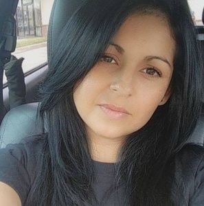 Meet your Posher, Gabriela